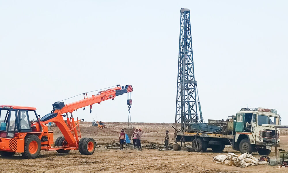 Piling contractor in Mundra providing foundation piling services for an industrial construction project.